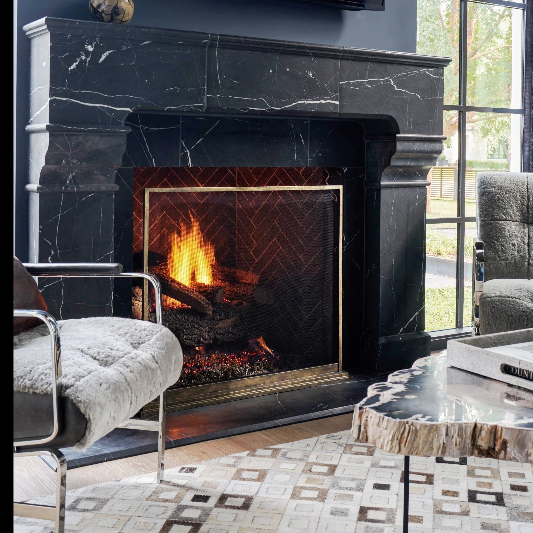 August Fireplace Screen in Gold Rubbed Black