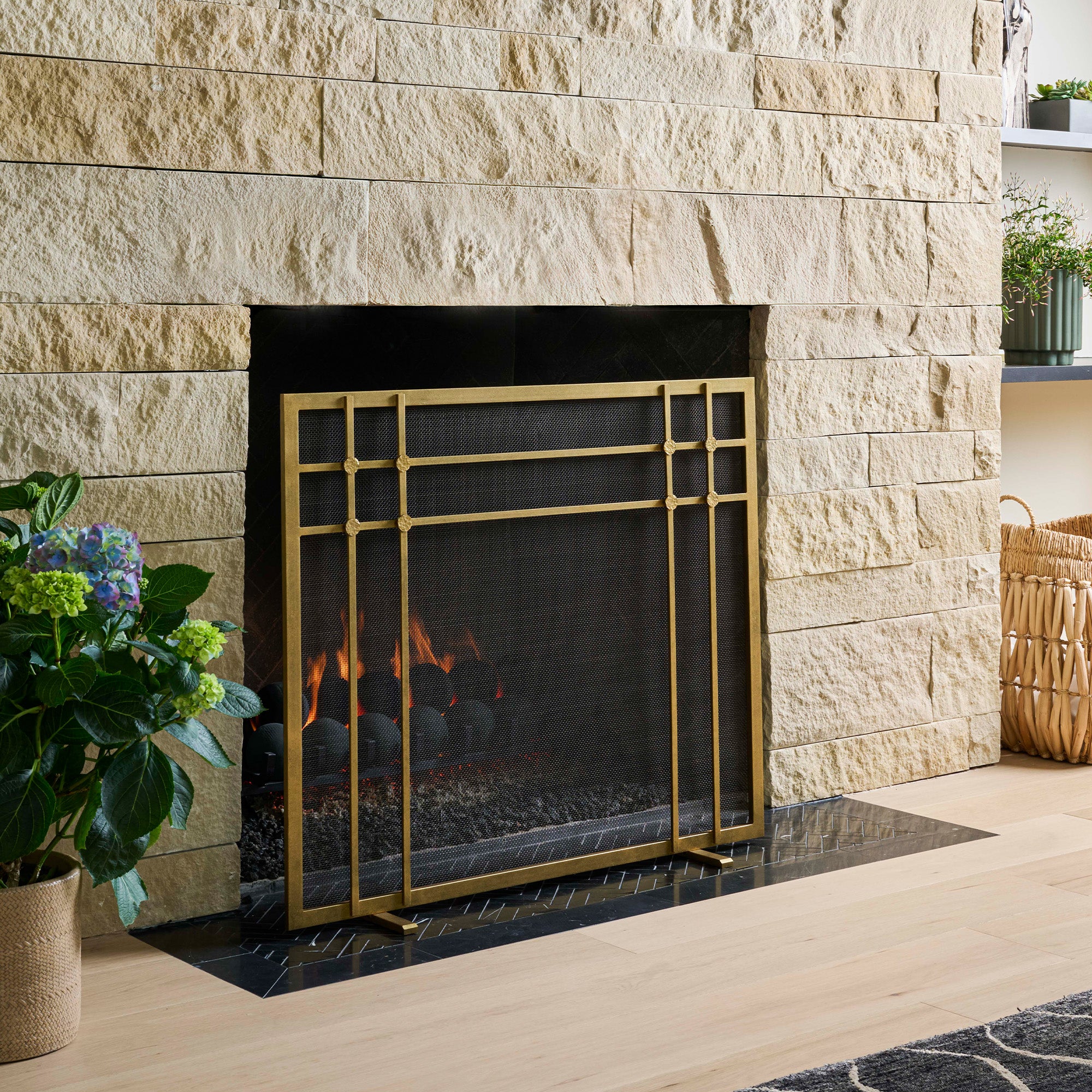 Henry Fireplace Screen