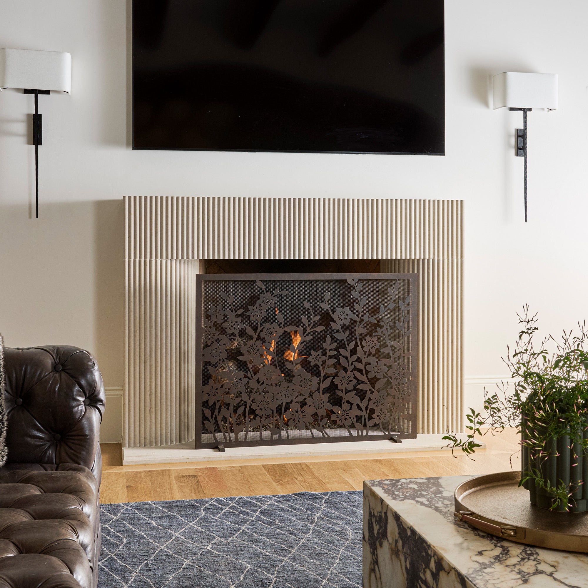 Lacey Fireplace Screen in Tobacco