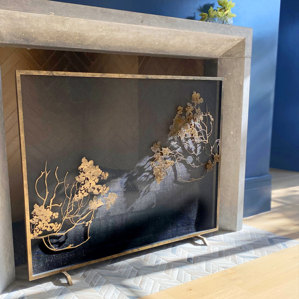 Madalyn Fireplace Screen in Aged Gold