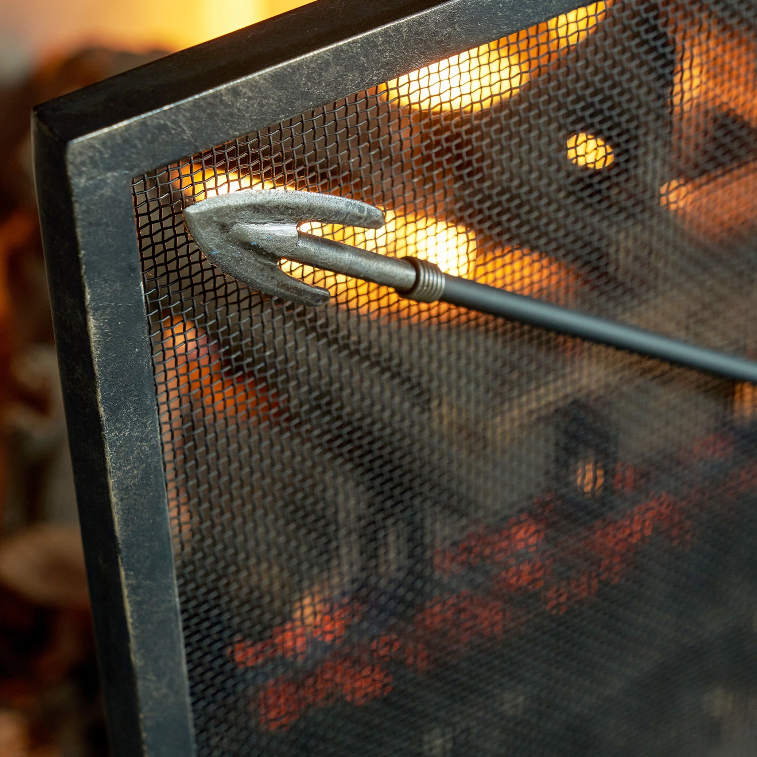 Archer Fireplace Screen in Aged Gold