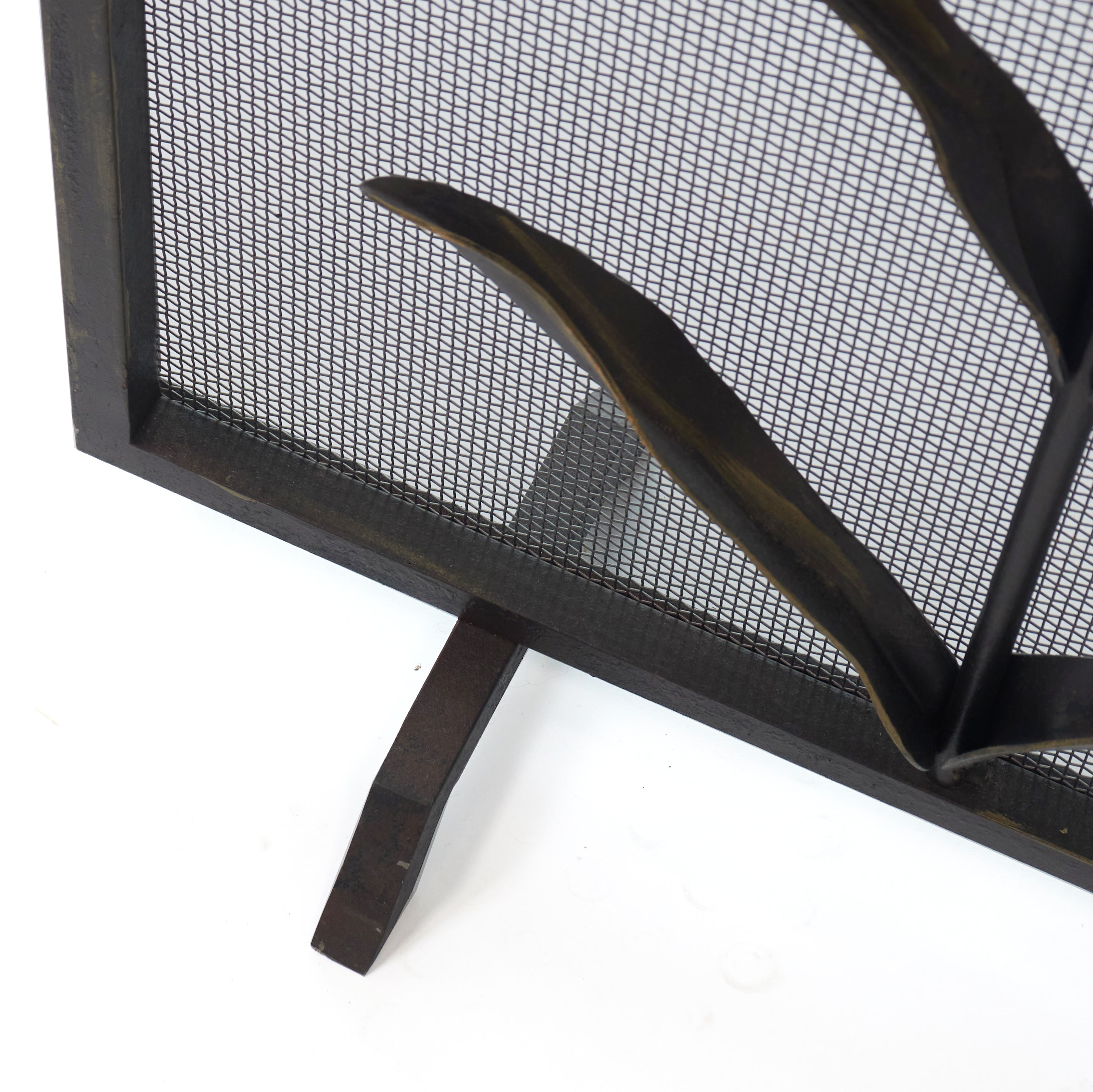 Lily Stems Fireplace Screen in Tobacco